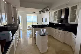 21200 Point Pl, Aventura, FL 33180 - Photo 11