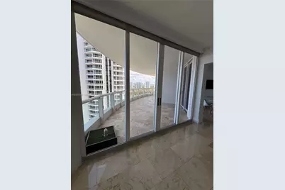 21200 Point Pl #1403, Aventura, FL 33180 - Photo 5