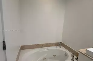 21200 Point Pl, Aventura, FL 33180 - Photo 23