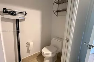 21200 Point Pl, Aventura, FL 33180 - Photo 17