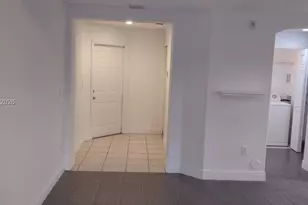 10902 NW 83rd St, Doral, FL 33178 - Photo 3