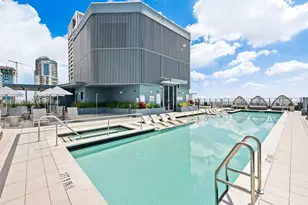 121 NE 5th St, Miami, FL 33132 - Photo 45