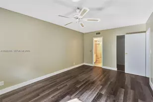 1030 Country Club Dr, Margate, FL 33063 - Photo 9