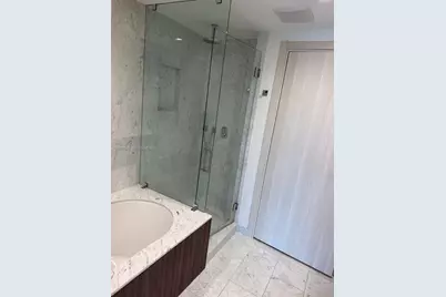 1000 Brickell Plz #3308, Miami, FL 33131 - Photo 27