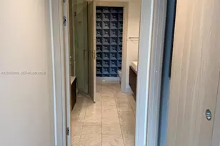 1000 Brickell Plaza, Miami, FL 33131 - Photo 23