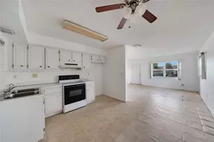 9800 NW 70th Ct, Tamarac, FL 33321 - Photo 7