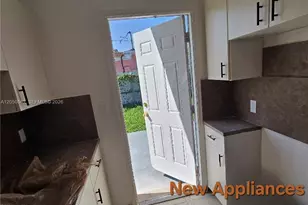 724 SW 7th Terrace, Hallandale Beach, FL 33009 - Photo 9