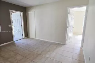 724 SW 7th Terrace, Hallandale Beach, FL 33009 - Photo 5