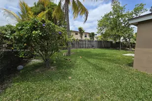 724 SW 7th Terrace, Hallandale Beach, FL 33009 - Photo 3