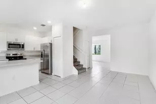 21071 NE 8th Ave, Miami, FL 33179 - Photo 3