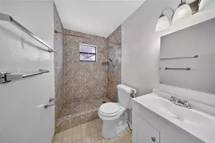 6161 E 4th Ave, Hialeah, FL 33013 - Photo 25
