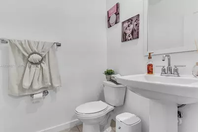 533 NE 5th Pl, Florida City, FL 33034 - Photo 7