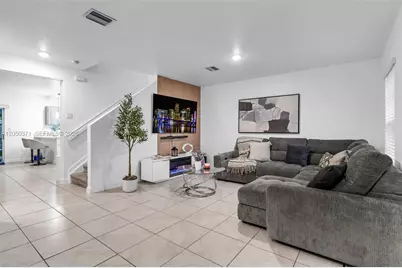 533 NE 5th Pl, Florida City, FL 33034 - Photo 3
