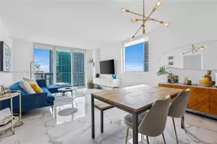 55 SE 6th St, Miami, FL 33131 - Photo 7