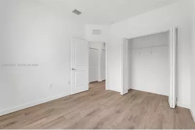 582 NE 207th St, Miami, FL 33179 - Photo 25