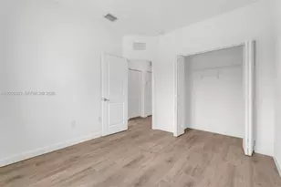 582 NE 207th St, Miami, FL 33179 - Photo 25