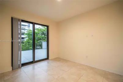 1091 Galiano St #304, Coral Gables, FL 33134 - Photo 17