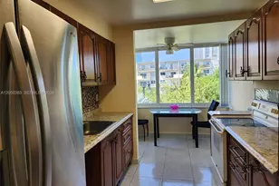 250 180th Dr, Sunny Isles Beach, FL 33160 - Photo 7