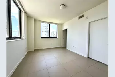 999 SW 1st Ave #1204, Miami, FL 33130 - Photo 23