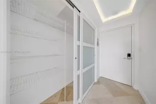 720 Collins Ave, Miami Beach, FL 33139 - Photo 5