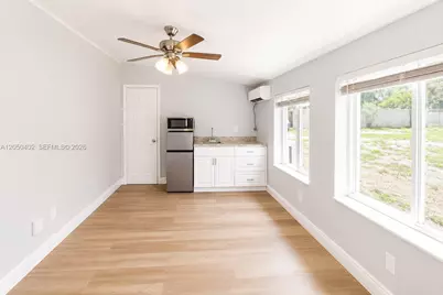 2511 SW 3rd St #B- B, Fort Lauderdale, FL 33312 - Photo 1