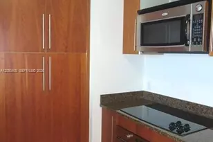 300 S Biscayne Blvd, Miami, FL 33131 - Photo 1