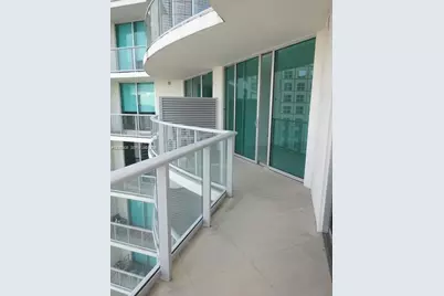 300 S Biscayne Blvd #T-3505, Miami, FL 33131 - Photo 17