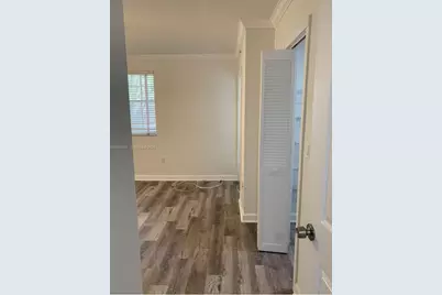 323 Navarre Ave #203, Coral Gables, FL 33134 - Photo 19
