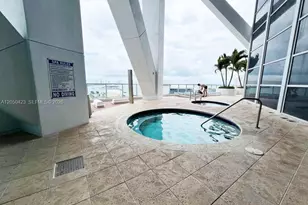 888 Biscayne Blvd, Miami, FL 33132 - Photo 21