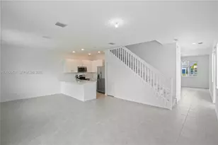 715 SE 15th St, Homestead, FL 33034 - Photo 7