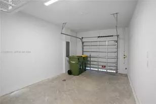 715 SE 15th St, Homestead, FL 33034 - Photo 13