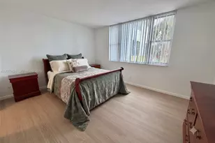 4400 Hillcrest Dr, Hollywood, FL 33021 - Photo 7