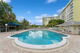 4400 Hillcrest Dr, Hollywood, FL 33021 - Photo 15