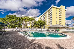 4400 Hillcrest Dr, Hollywood, FL 33021 - Photo 17
