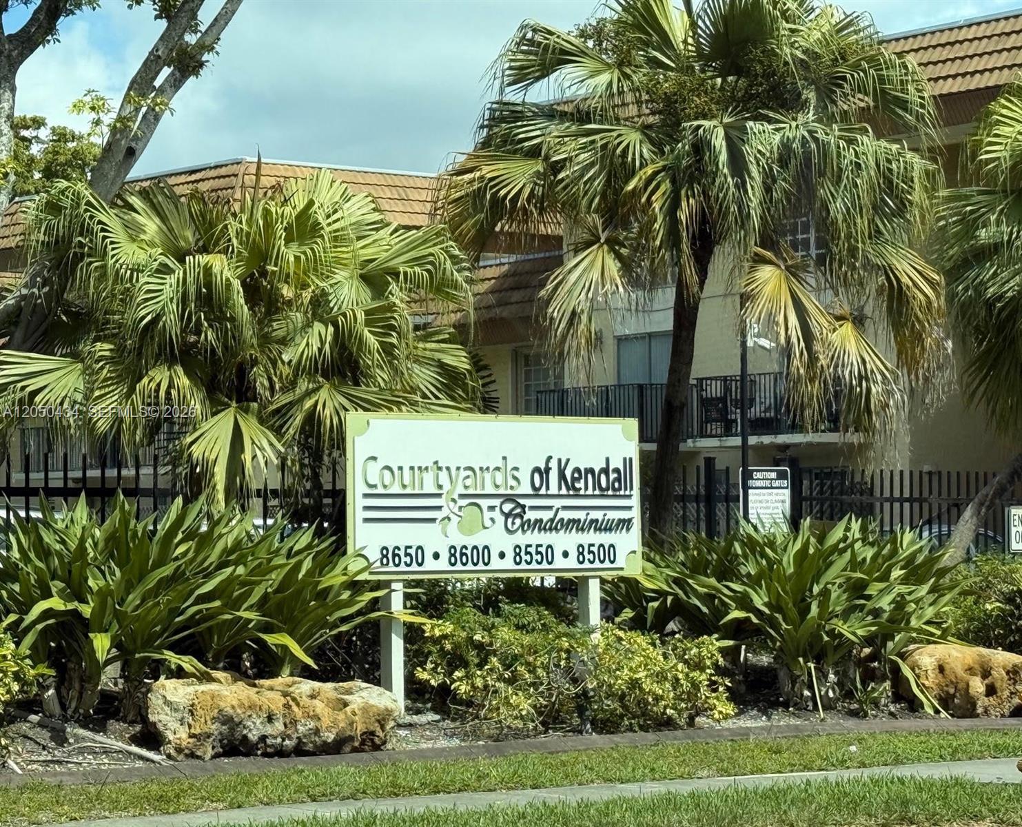 8600 SW 109th Ave #4-112 - 8600 SW 109th Ave #4-112, Miami, FL 33173 Luxury Property | Jose Angel Pina