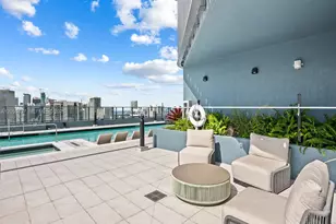 121 NE 5th St, Miami, FL 33132 - Photo 49