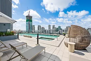 121 NE 5th St, Miami, FL 33132 - Photo 45