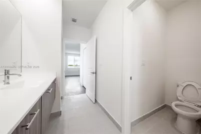 10270 NW 66th St #305, Doral, FL 33178 - Photo 11