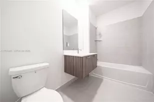 10270 NW 66th St, Doral, FL 33178 - Photo 19