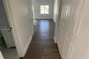2856 SW 37th Ave, Miami, FL 33133 - Photo 3