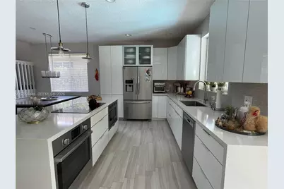 485 Silver Palm Way #485, Weston, FL 33327 - Photo 9