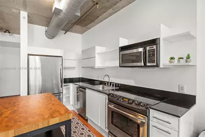 690 SW 1st Ct #1706, Miami, FL 33130 - Photo 5