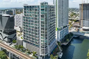 690 SW 1st Ct, Miami, FL 33130 - Photo 1