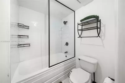 690 SW 1st Ct #1706, Miami, FL 33130 - Photo 15