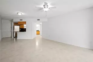 8373 Lake Dr, Doral, FL 33166 - Photo 21
