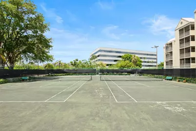 8373 Lake Dr #201, Doral, FL 33166 - Photo 41
