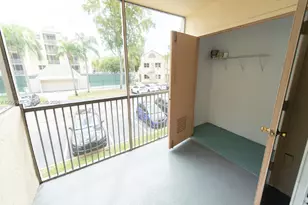 8373 Lake Dr, Doral, FL 33166 - Photo 27