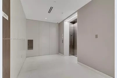 300 Biscayne Boulevard Way #3008W, Miami, FL 33131 - Photo 3