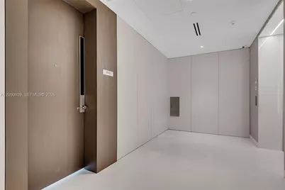 300 Biscayne Boulevard Way #3008W, Miami, FL 33131 - Photo 3