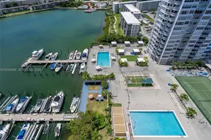 18081 Biscayne Blvd, Aventura, FL 33160 - Photo 9